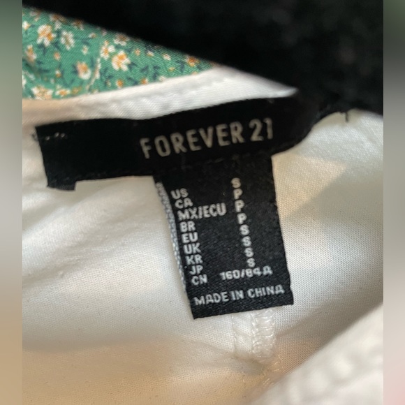 Dress - Picture 5 of 6